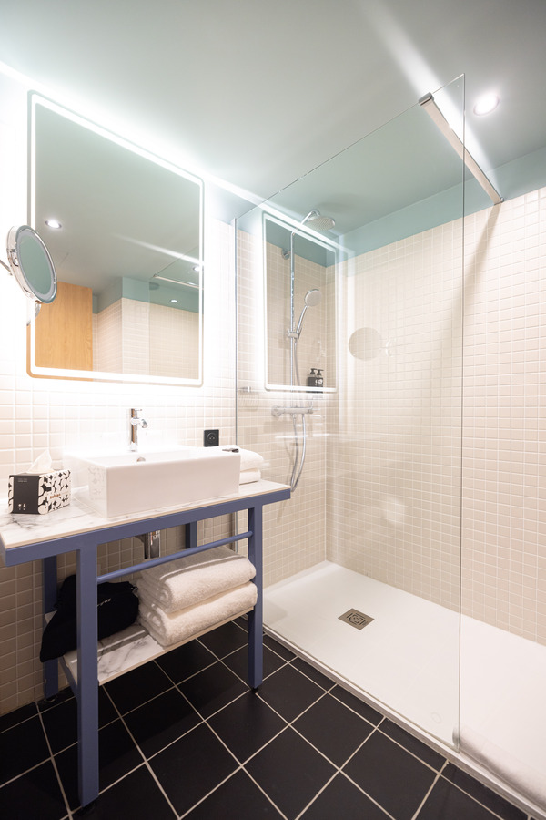 kopster hotels colombes residence studio